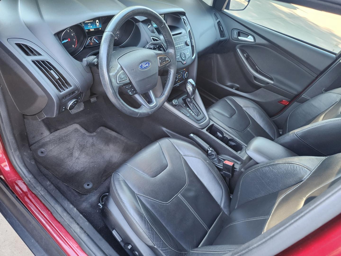 2016 BURGUNDY Ford Focus SE (1FADP3F25GL) with an 2.0L L4 DOHC 16V engine, AUTO transmission, located at 2660 S.Garland Avenue, Garland, TX, 75041, (469) 298-3118, 32.885551, -96.655602 - Welcome to DallasAutos4Less, one of the Premier BUY HERE PAY HERE Dealers in the North Dallas Area. We specialize in financing to people with NO CREDIT or BAD CREDIT. We need proof of income, proof of residence, and a ID. Come buy your new car from us today!! This is a Super Clean 2016 FORD FOCUS - Photo#10